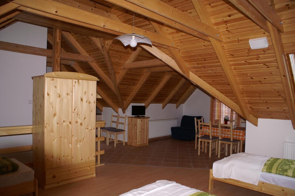 Oeregtoelgy Panzio Hotel Csongrad Room photo
