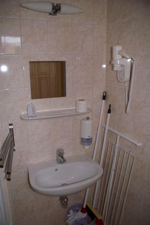 Oeregtoelgy Panzio Hotel Csongrad Room photo